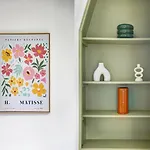 524 Sandra - Charming 18eme * Paris